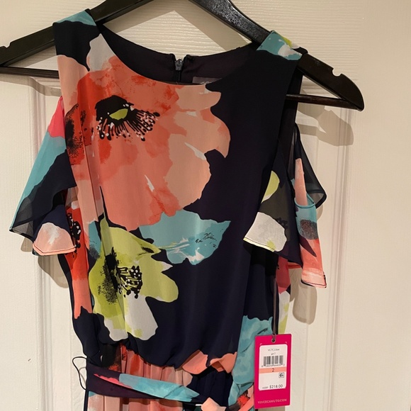 NEW Vince Camuto Chiffon Maxi Dress - Picture 3 of 7